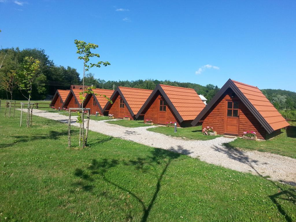 Bungalows Rizvan City Brusane Værelse billede